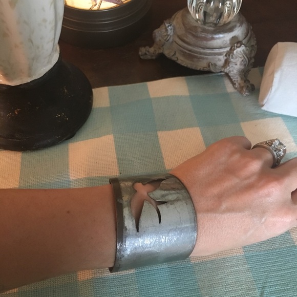 Bangle bracelet - Picture 3 of 3